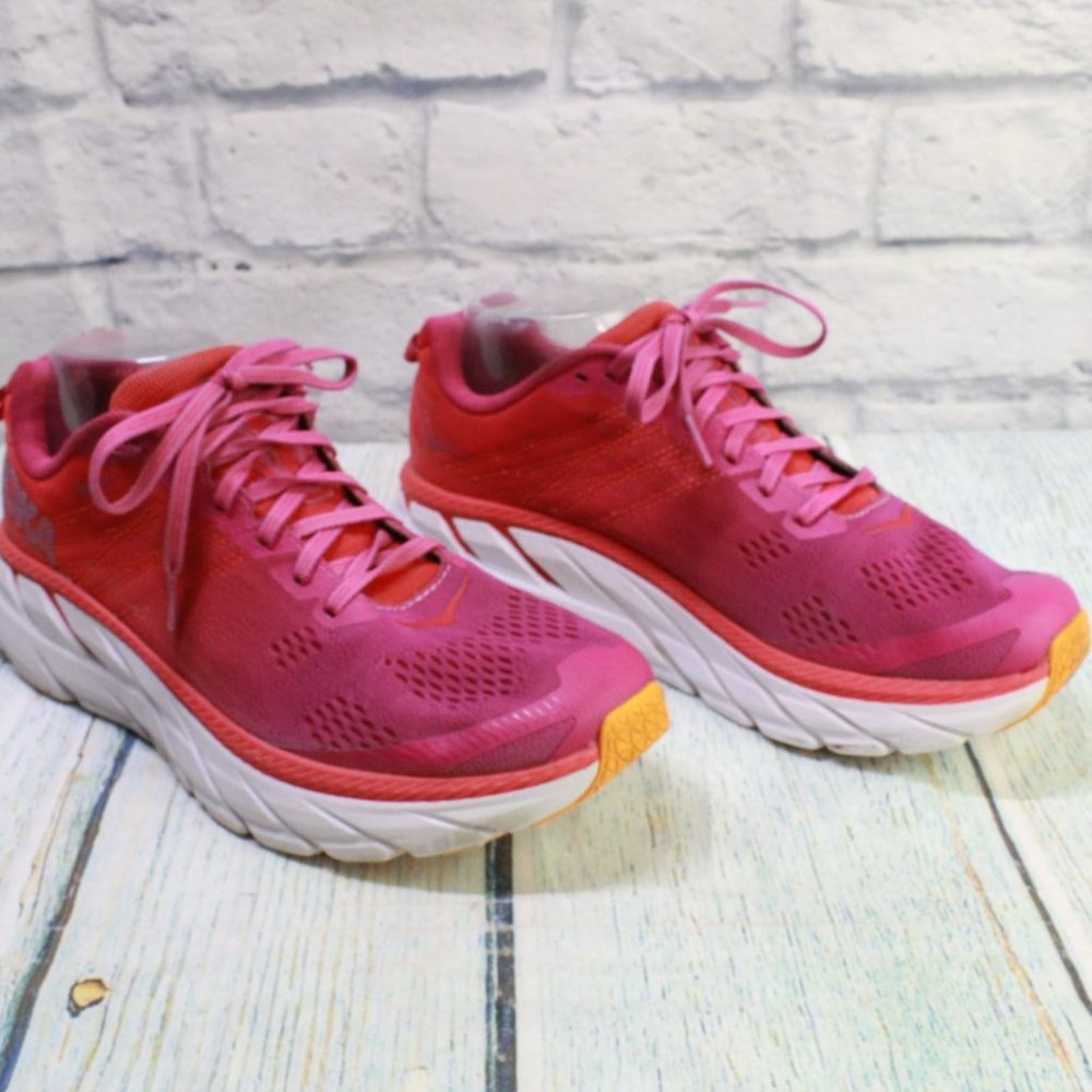 hoka one one max cushion